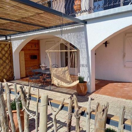 Les Flo Location Apartment Aigues-Mortes Luaran gambar