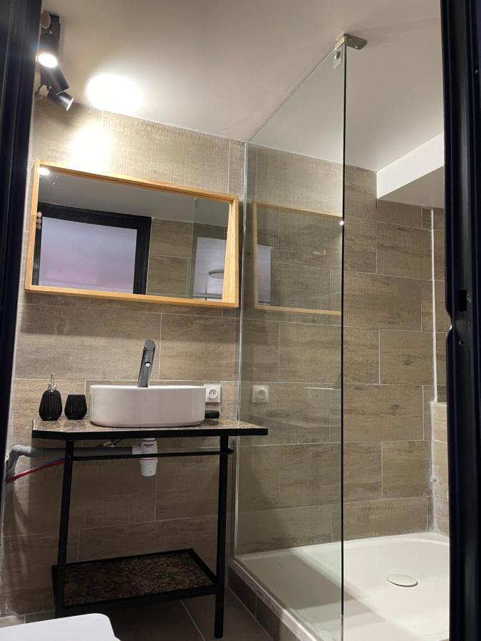 Les Flo Location Apartment Aigues-Mortes Luaran gambar